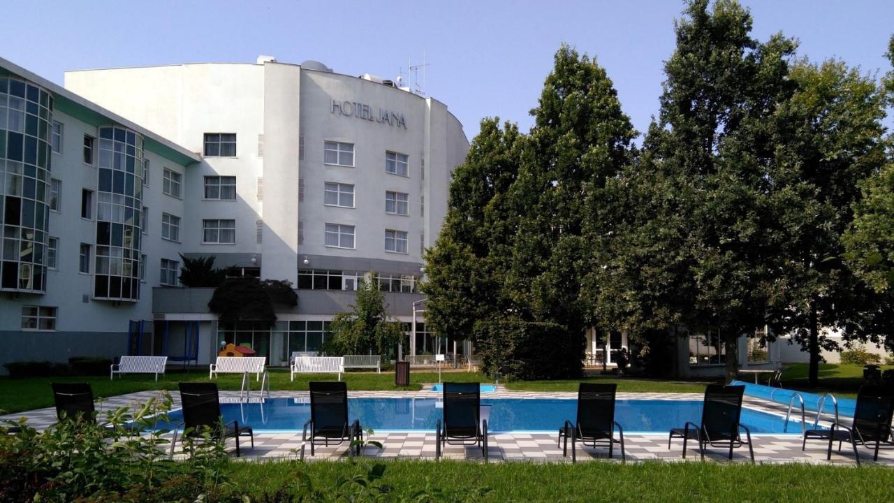 Hotel Jana Prerov Exterior photo
